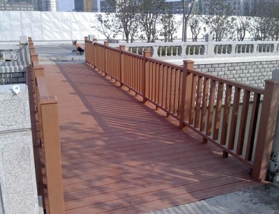 大连塑木护栏厂家